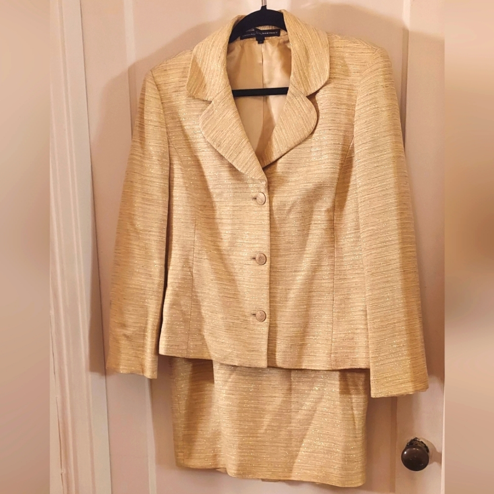 Linda Allard-Ellen Tracy Gold Skirt Suit, 14